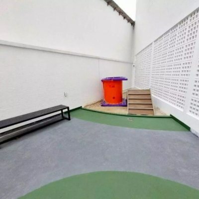 Apartamentos com 75m², 2 quartos (sendo 1 suíte), 1 garagem, no bairro Balneário em Florianópolis