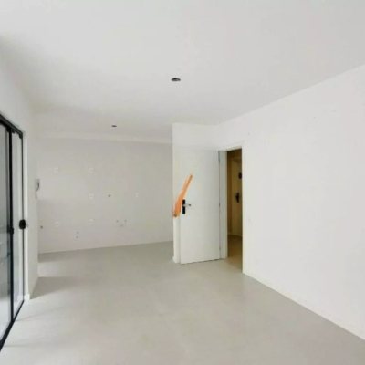 Apartamentos com 75m², 2 quartos (sendo 1 suíte), 1 garagem, no bairro Balneário em Florianópolis
