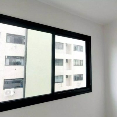 Apartamentos com 75m², 2 quartos (sendo 1 suíte), 1 garagem, no bairro Balneário em Florianópolis