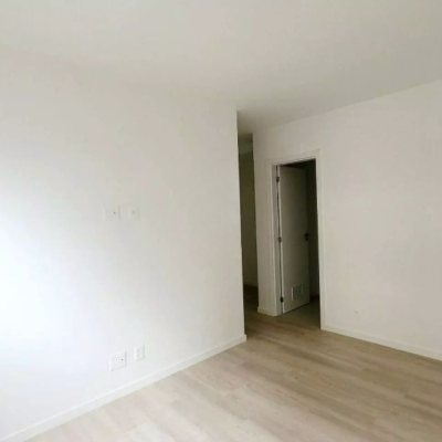 Apartamentos com 75m², 2 quartos (sendo 1 suíte), 1 garagem, no bairro Balneário em Florianópolis