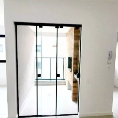 Apartamentos com 75m², 2 quartos (sendo 1 suíte), 1 garagem, no bairro Balneário em Florianópolis