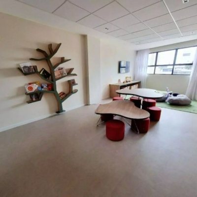 Apartamentos com 75m², 2 quartos (sendo 1 suíte), 1 garagem, no bairro Balneário em Florianópolis