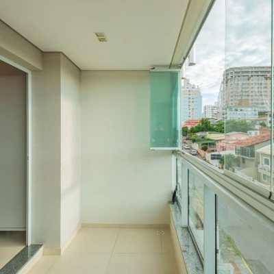Apartamentos com 78m², 3 quartos (sendo 1 suíte), 1 garagem, no bairro Barreiros em São José