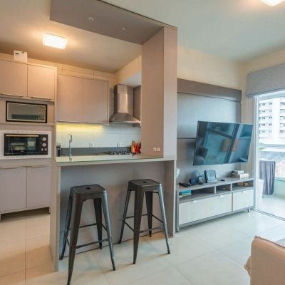 Apartamentos com 78m², 3 quartos (sendo 1 suíte), 1 garagem, no bairro Barreiros em São José
