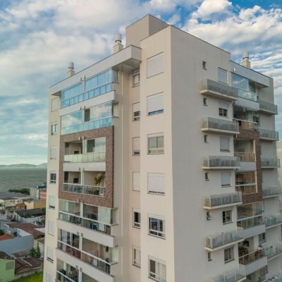 Apartamentos com 78m², 3 quartos (sendo 1 suíte), 1 garagem, no bairro Barreiros em São José
