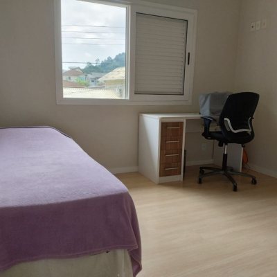 Casa em Condomínio com 278m², 4 quartos (sendo 1 suíte), 4 garagens, no bairro Sambaqui em Florianópolis