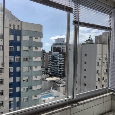 Apartamentos com 102m², 3 quartos (sendo 1 suíte), 1 garagem, no bairro Centro em Florianópolis