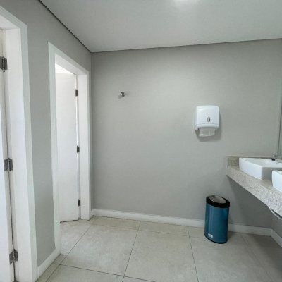 Apartamentos com 102m², 3 quartos (sendo 1 suíte), 1 garagem, no bairro Centro em Florianópolis