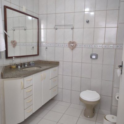 Apartamentos com 102m², 3 quartos (sendo 1 suíte), 1 garagem, no bairro Centro em Florianópolis