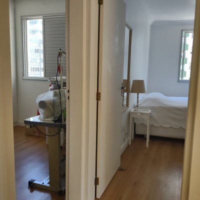 Apartamentos com 102m², 3 quartos (sendo 1 suíte), 1 garagem, no bairro Centro em Florianópolis