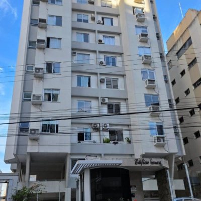 Apartamentos com 102m², 3 quartos (sendo 1 suíte), 1 garagem, no bairro Centro em Florianópolis