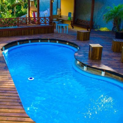 Casa Residencial com 650m², 5 quartos (sendo 2 suítes), 3 garagens, no bairro Cacupé em Florianópolis