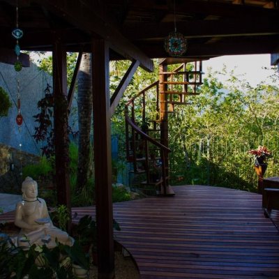 Casa Residencial com 650m², 5 quartos (sendo 2 suítes), 3 garagens, no bairro Cacupé em Florianópolis
