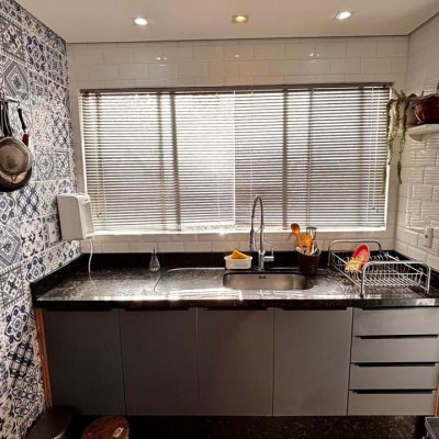 Apartamentos com 117m², 4 quartos (sendo 1 suíte), 1 garagem, no bairro Trindade em Florianópolis