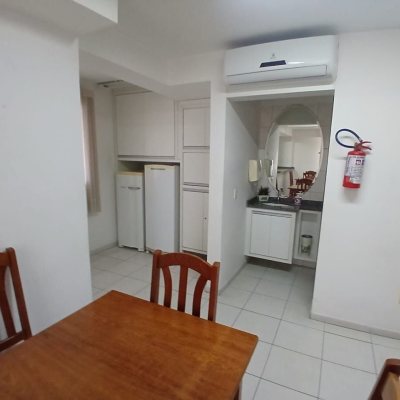 Apartamentos com 76m², 2 quartos (sendo 1 suíte), 1 garagem, no bairro Kobrasol em São José