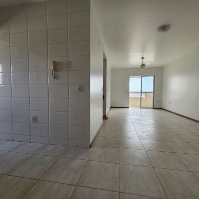 Apartamentos com 76m², 2 quartos (sendo 1 suíte), 1 garagem, no bairro Kobrasol em São José