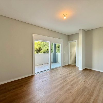 Casa em Condomínio com 197m², 4 quartos (sendo 4 suítes), 3 garagens, no bairro Limpa em Garopaba