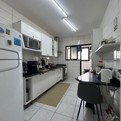 Apartamentos com 75m², 2 quartos (sendo 1 suíte), 1 garagem, no bairro Estreito em Florianópolis