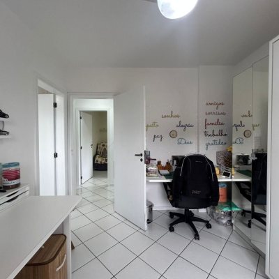 Apartamentos com 75m², 2 quartos (sendo 1 suíte), 1 garagem, no bairro Estreito em Florianópolis