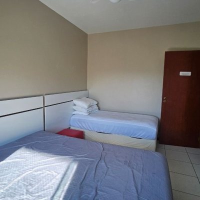 Casa Residencial com 288m², 6 quartos (sendo 2 suítes), 2 garagens, no bairro Praia Brava em Florianópolis