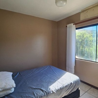 Casa Residencial com 288m², 6 quartos (sendo 2 suítes), 2 garagens, no bairro Praia Brava em Florianópolis