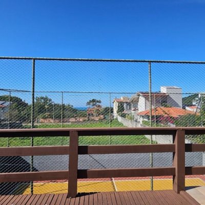 Casa Residencial com 288m², 6 quartos (sendo 2 suítes), 2 garagens, no bairro Praia Brava em Florianópolis