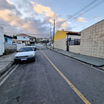 Casa Residencial com 180m², 4 quartos, 2 garagens, no bairro Bela Vista em São José