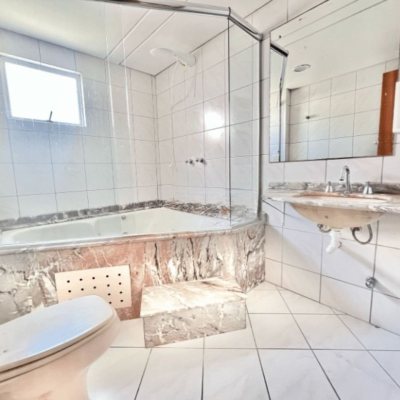 Apartamentos com 81m², 2 quartos (sendo 1 suíte), 1 garagem, no bairro Abraão em Florianópolis