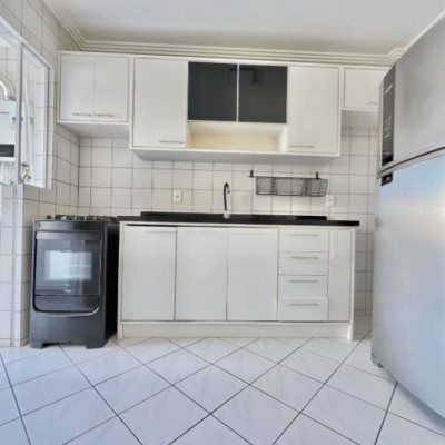 Apartamentos com 81m², 2 quartos (sendo 1 suíte), 1 garagem, no bairro Abraão em Florianópolis