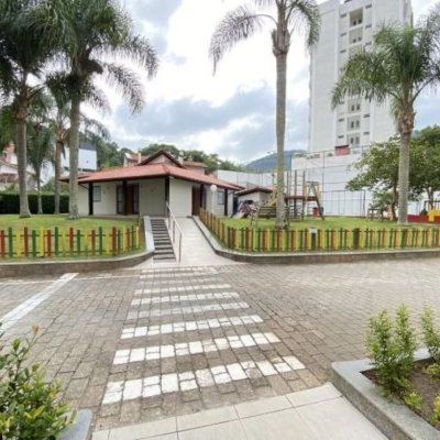 Apartamentos com 64m², 2 quartos, 1 garagem, no bairro Itacorubi em Florianópolis