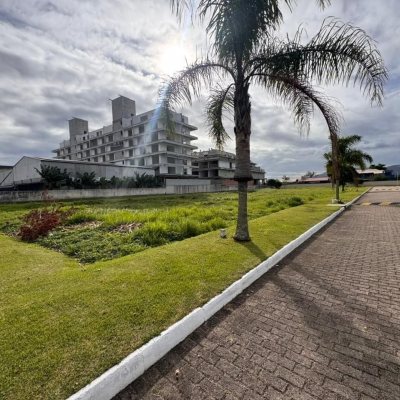 Terrenos Residenciais com 387m², no bairro Campeche em Florianópolis