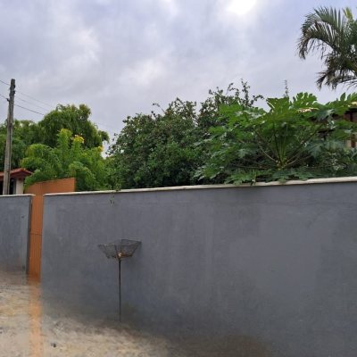 Casa Residencial com 200m², 5 quartos, 3 garagens, no bairro São João Do Rio Vermelho em Florianópolis