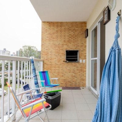 Apartamentos com 86m², 3 quartos (sendo 1 suíte), 1 garagem, no bairro Capoeiras em Florianópolis