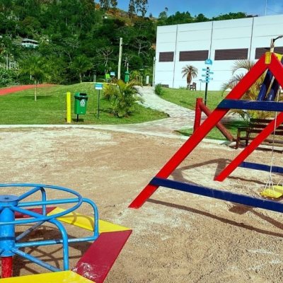 Terrenos Residenciais com 467m², no bairro Jardim Janaina em Biguaçu