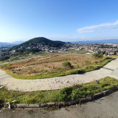Terrenos Residenciais com 467m², no bairro Jardim Janaina em Biguaçu
