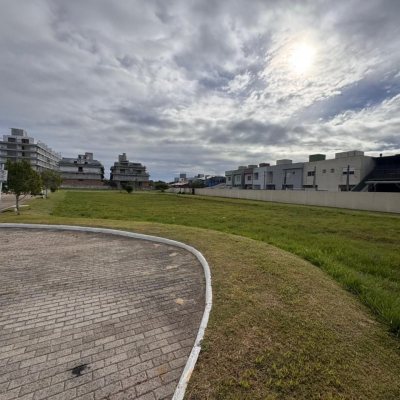 Terrenos Residenciais com 396m², no bairro Campeche em Florianópolis