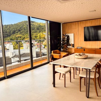 Apartamentos com 108m², 3 quartos (sendo 3 suítes), 2 garagens, no bairro Jurerê em Florianópolis