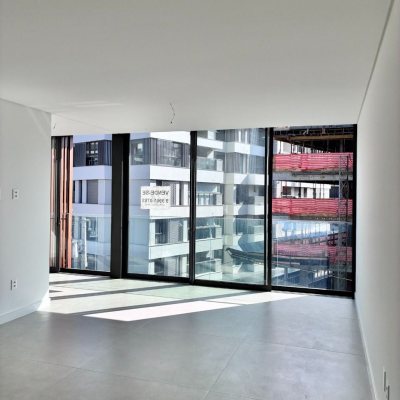 Apartamentos com 108m², 3 quartos (sendo 3 suítes), 2 garagens, no bairro Jurerê em Florianópolis