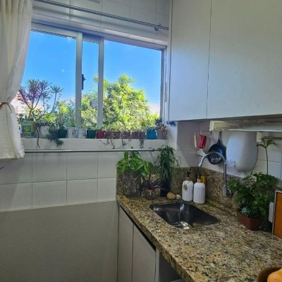 Apartamentos com 58m², 2 quartos, 1 garagem, no bairro Estreito em Florianópolis