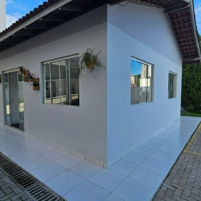 Apartamentos com 58m², 2 quartos, 1 garagem, no bairro Estreito em Florianópolis