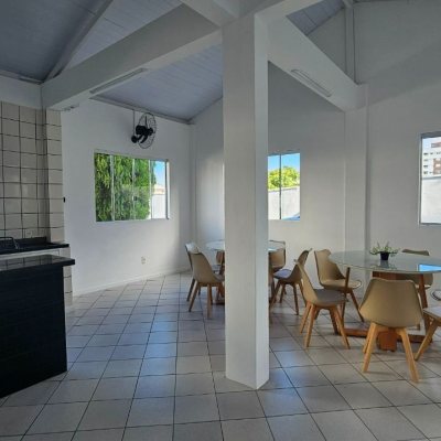 Apartamentos com 58m², 2 quartos, 1 garagem, no bairro Estreito em Florianópolis