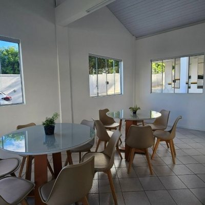 Apartamentos com 58m², 2 quartos, 1 garagem, no bairro Estreito em Florianópolis