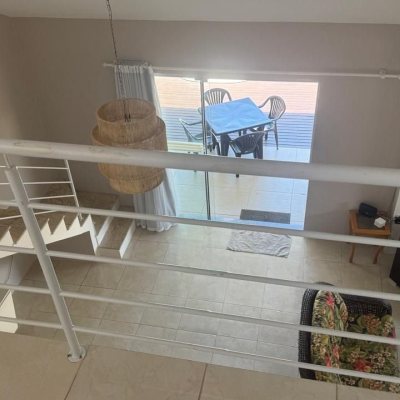 Casa Residencial com 215m², 4 quartos (sendo 1 suíte), 2 garagens, no bairro Campeche em Florianópolis
