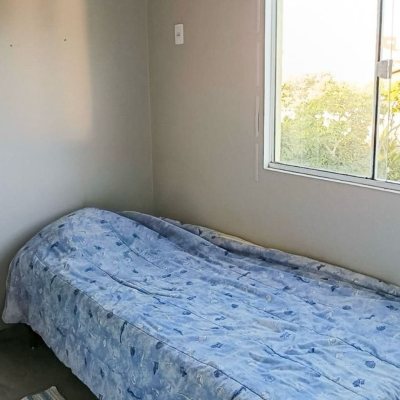 Casa Residencial com 88m², 2 quartos, 2 garagens, no bairro Rio Tavares em Florianópolis