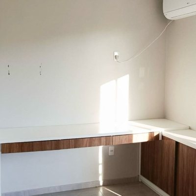 Casa Residencial com 88m², 2 quartos, 2 garagens, no bairro Rio Tavares em Florianópolis