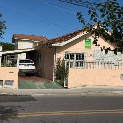 Terreno Comercial/Residencial com 707m², no bairro Cachoeira Do Bom Jesus em Florianópolis