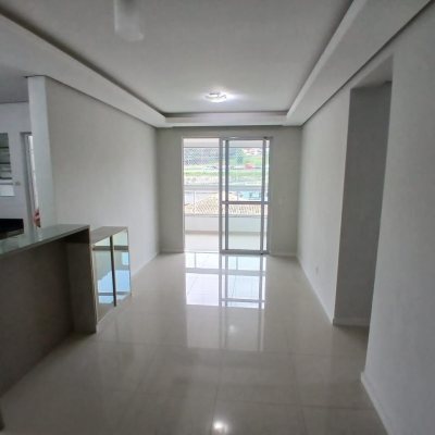 Apartamentos com 79m², 2 quartos (sendo 1 suíte), 1 garagem, no bairro Praia Comprida em São José