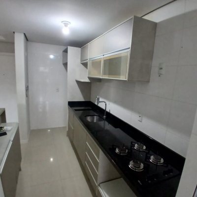 Apartamentos com 79m², 2 quartos (sendo 1 suíte), 1 garagem, no bairro Praia Comprida em São José