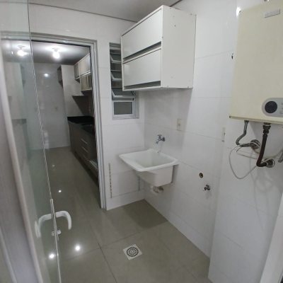 Apartamentos com 79m², 2 quartos (sendo 1 suíte), 1 garagem, no bairro Praia Comprida em São José