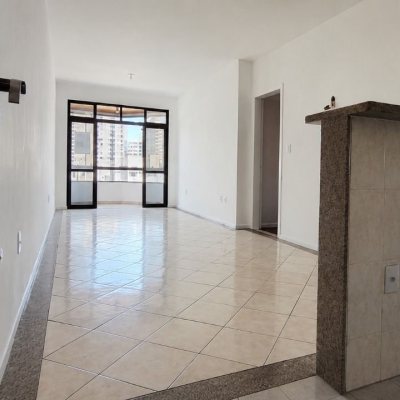 Apartamentos com 110m², 3 quartos (sendo 1 suíte), 1 garagem, no bairro Kobrasol em São José